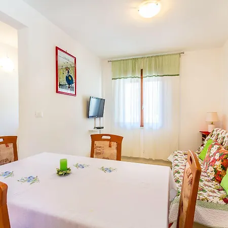 Schoene Nur 500 Meter Bis Zum Mit Kueche, Bad, Klima, Wlan, Terrasse, Grill Holiday home *