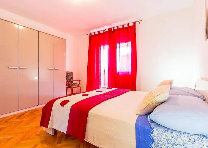 Schoene Nur 500 Meter Bis Zum Mit Kueche, Bad, Klima, Wlan, Terrasse, Grill * Banjole