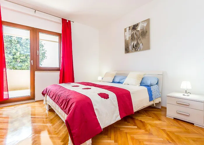 Dom wakacyjny Schoene Nur 500 Meter Bis Zum Mit Kueche, Bad, Klima, Wlan, Terrasse, Grill