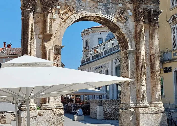 Schoene Nur 500 Meter Bis Zum Mit Kueche, Bad, Klima, Wlan, Terrasse, Grill Banjole